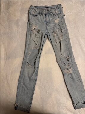 American Eagle Outfitters Light Blue Distressed Women's Jeans